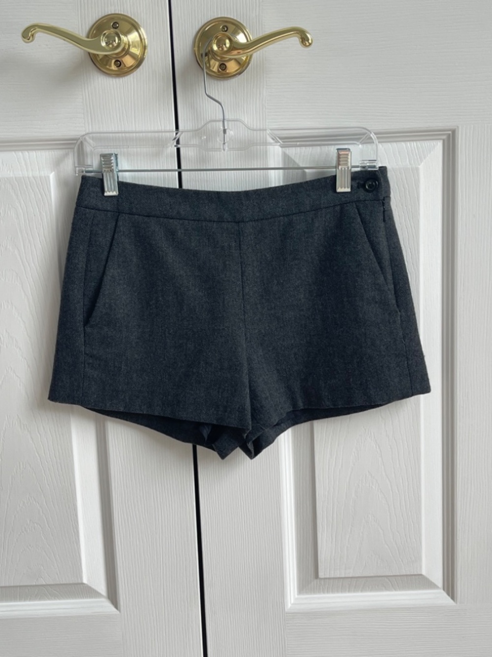 French Connection Tailored Herringbone Shorts Size 2 Very Good Condition